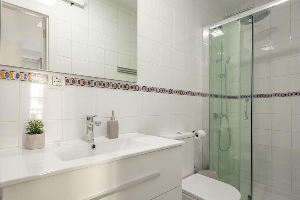 Apartamento Joaquin Costa Alameda By Valcambre *